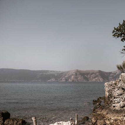 Meeresliebe 🌊one of my favorite spots of this beautiful island!.....#mamablogger #momof3 ...